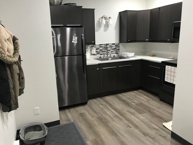 Photo - 410 E Mill St Unidad 410 E Mill Street