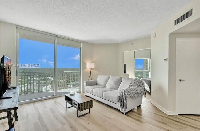 Building Photo - 9055 SW 73rd Ct Unit 1503 Rental