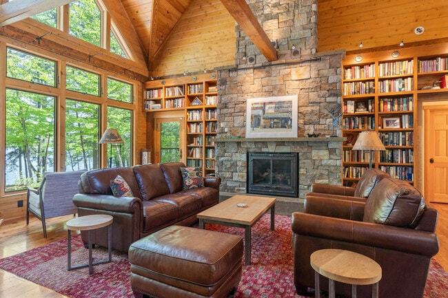 Photo - 712 Peabody Pond Rd