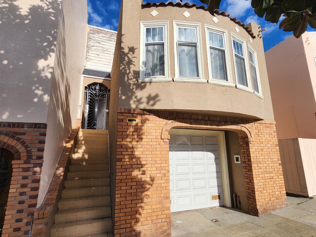 Photo - 1570 Palou Ave Townhome