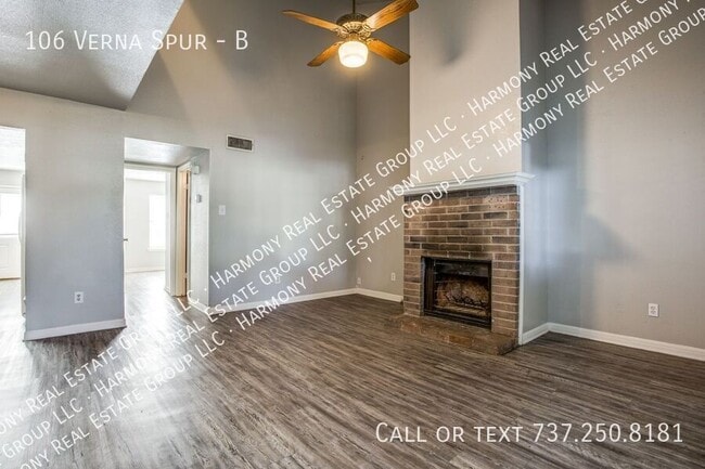 Photo - 106 Verna Spur Unit B
