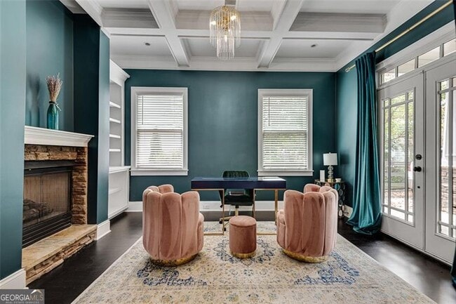 Photo - 175 Sampson St NE