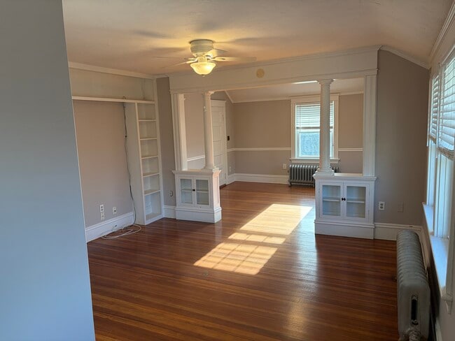 Photo - 162 Elm St Unit 3