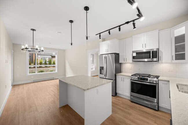 Building Photo - 20932-20983 83 Ave