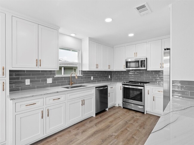 Photo - 1322 Oahu Dr