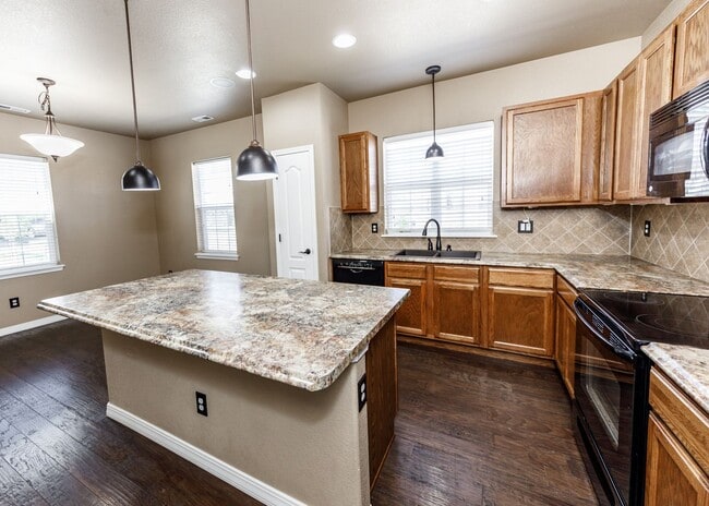 Photo - Westside 3 Bed Townhouse in Gold Hill Mesa