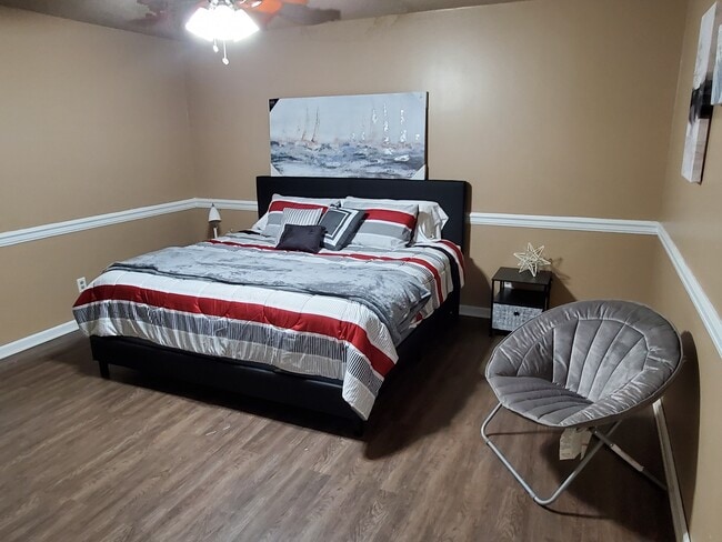 Photo - 107 Pleasant Hill Ct