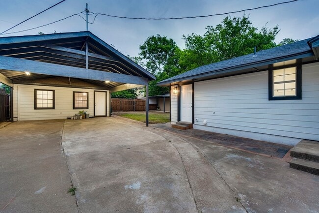 Photo - 4728 Houghton Ave