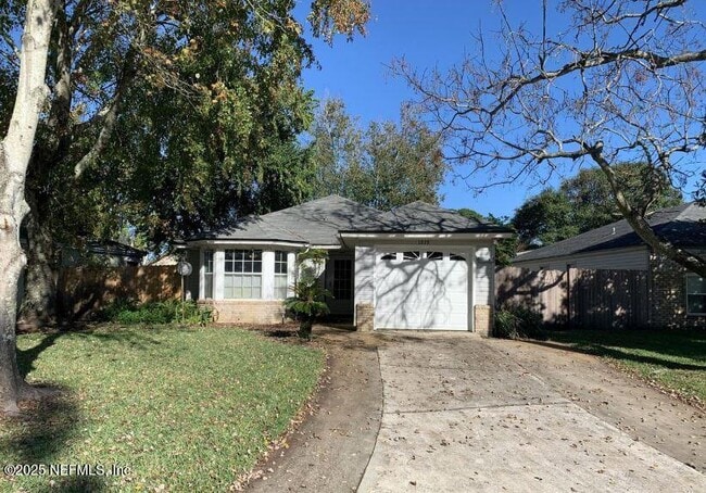 Building Photo - 1819 Ashmore Green Dr Rental