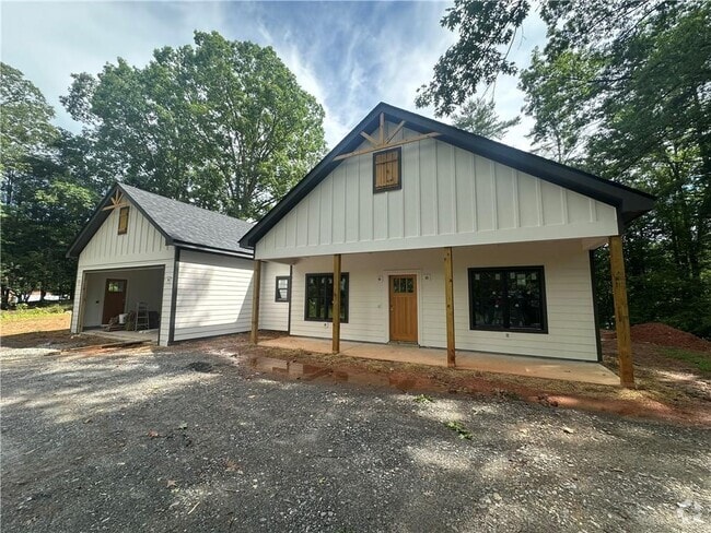 Building Photo - 2263 Hwy 19 N Rental