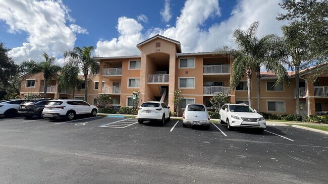 Building Photo - 191 SW Palm Dr Unit 105