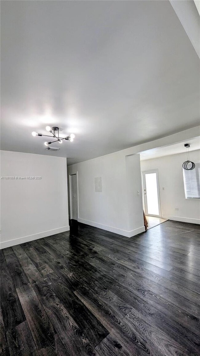 Photo - 340 NW 132nd St