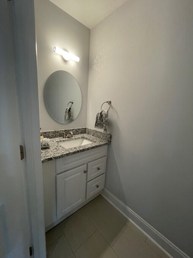 Photo - Beautifully Furnished 4-Bedroom Home with ...