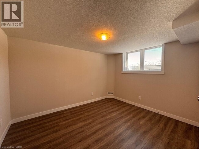 Photo - 1170 Bethel Rd Unité B