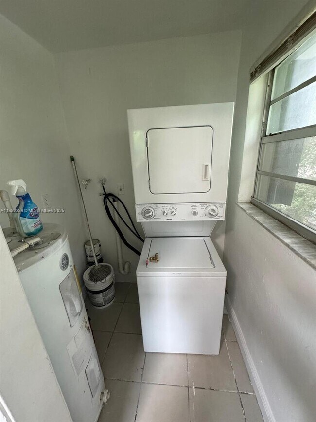 Photo - 866 NW 70th St Unit D