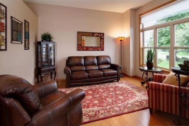 Photo - 9282 Creek Way