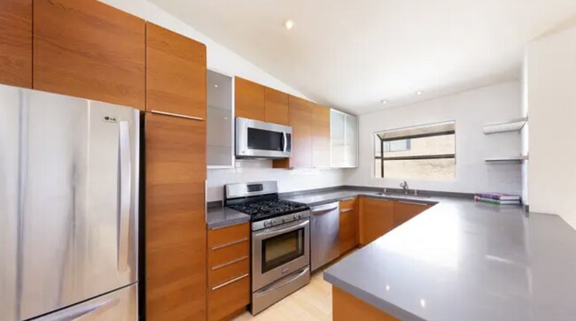 Photo - 11634 Gorham Ave Unidad 203