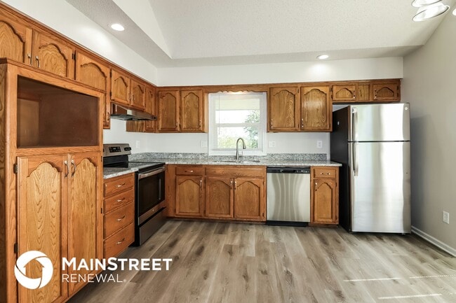 Photo - 609 NE Bristol Dr