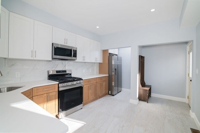 Photo - 45 Tainter St