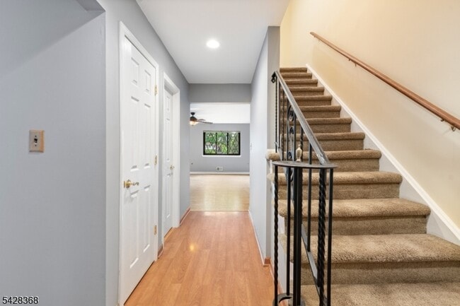 Photo - 260 Wildflower Ln