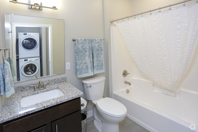 Hudson - RoCo Apartments