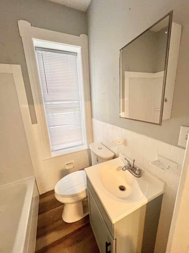 Photo - 147 Pleasant St Unit 2