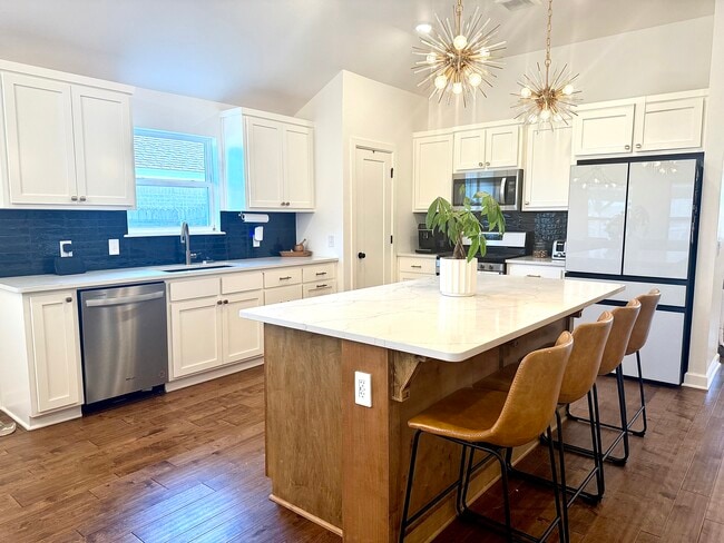 Building Photo - 17616 Moss Farm Rd Rental