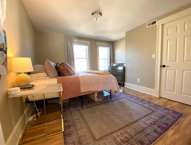 Photo - 40 Williams St Unit 3