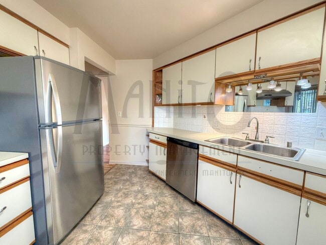 Photo - Bright & Open Country Homes Rancher