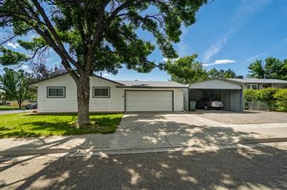 Photo - 2420 Walnut Ave