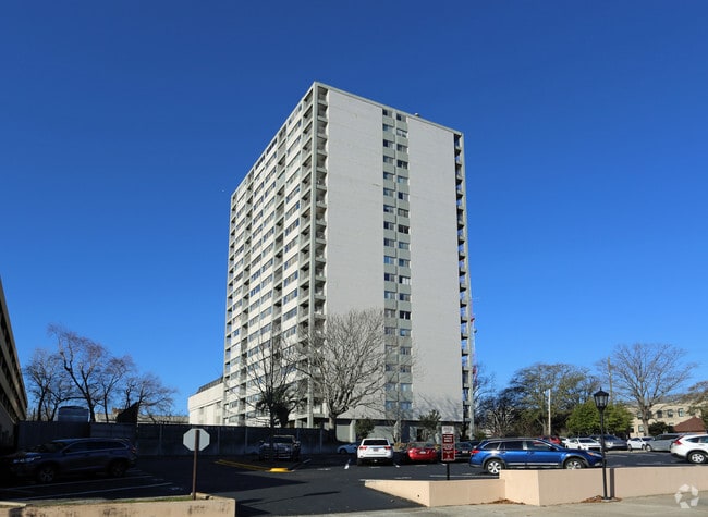 Senate Plaza