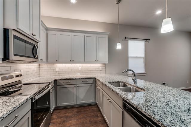 Photo - 2727 Foreman St