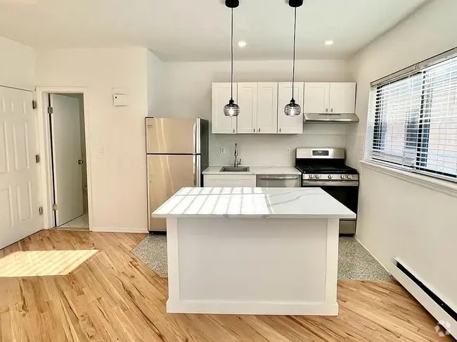 Building Photo - 2249 37th St Unit 2A Rental