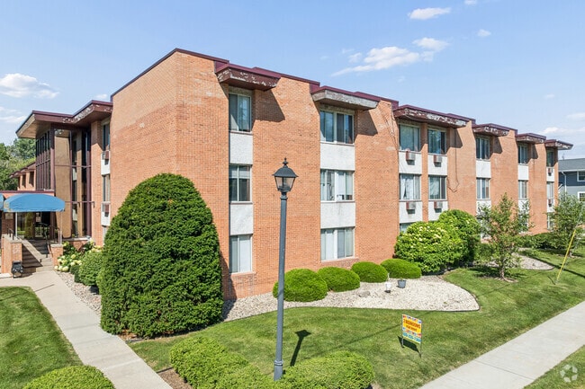 Foto principal - Lakeview Terrace Apartments