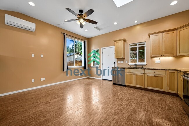 Photo - Cozy Retreat in Shoreline – Your Perfect 1,000 sqft Haven