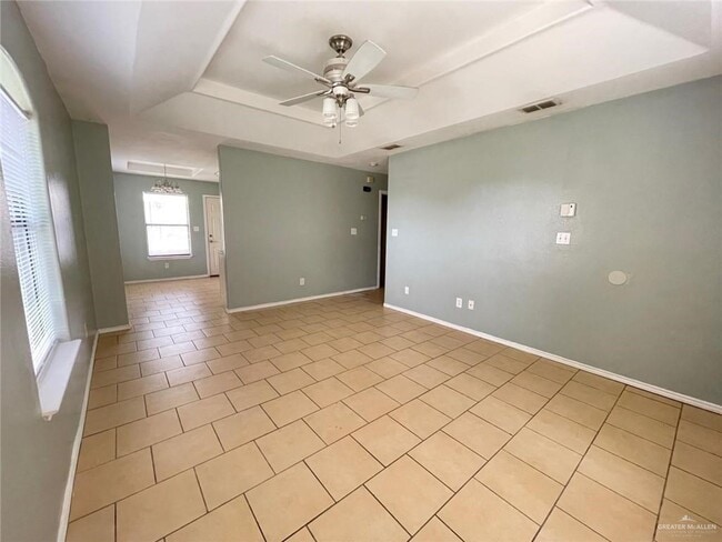 Photo - 8 Aruba Dr Unit 2