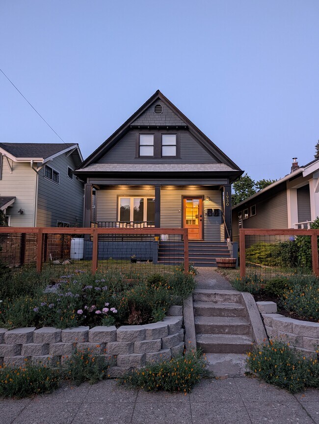 1930 5th Ave W Unidad Lower