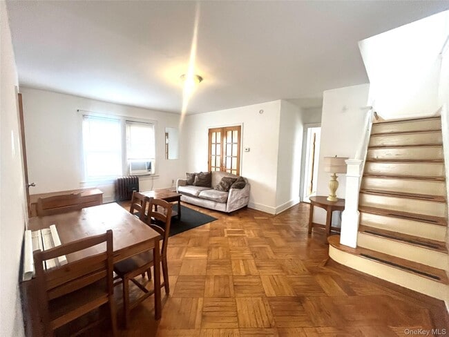 Building Photo - 80-54 160th St Unit HSE Rental