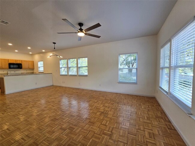 Photo - 2108 E 14th St