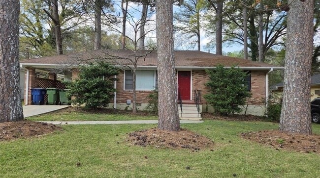 Building Photo - 136 Hillsdale Dr SE