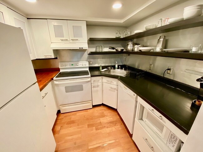 Photo - 28 Upton St Unit 1