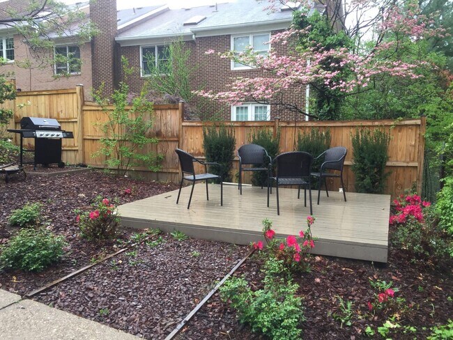 Photo - Arlington Courthouse Apartments