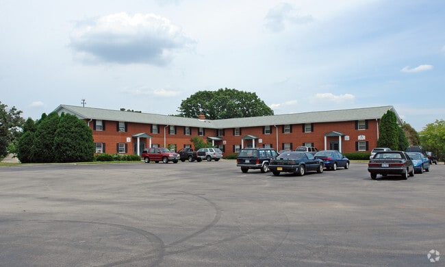 Photo - Arrowhead Apartments