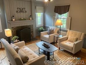 Photo - 121 Clark St