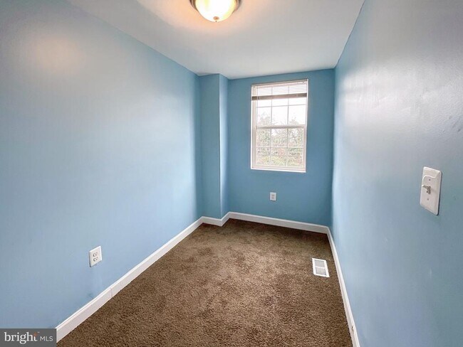 Photo - 3339 Ravenwood Ave Townhome