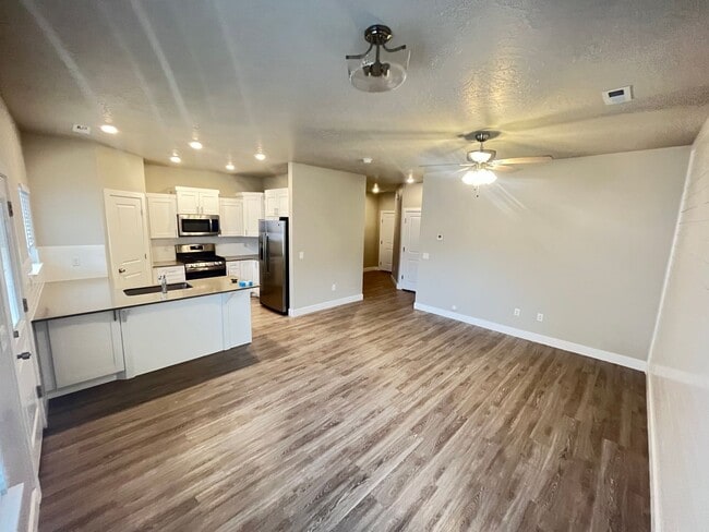 Photo - Cedar Bend End Unit