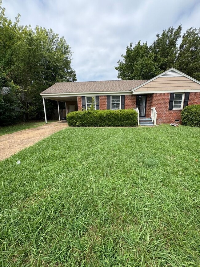 Photo - 3753 Wickcliff Ln