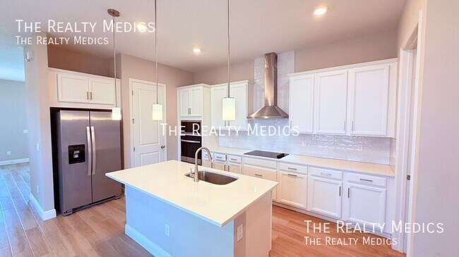 Photo - 6495 Cyrils Dr