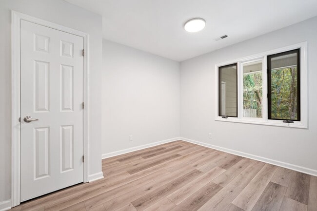 Photo - 3BR/2.5BA Townhome in Prime Durham/Chapel Hill Location!