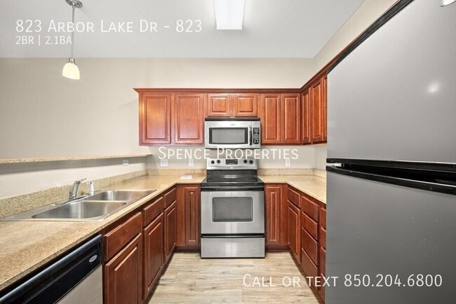 Photo - 823 Arbor Lake Dr